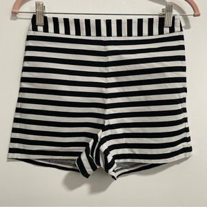 Express Black & White Striped Dress Shorts Size 00